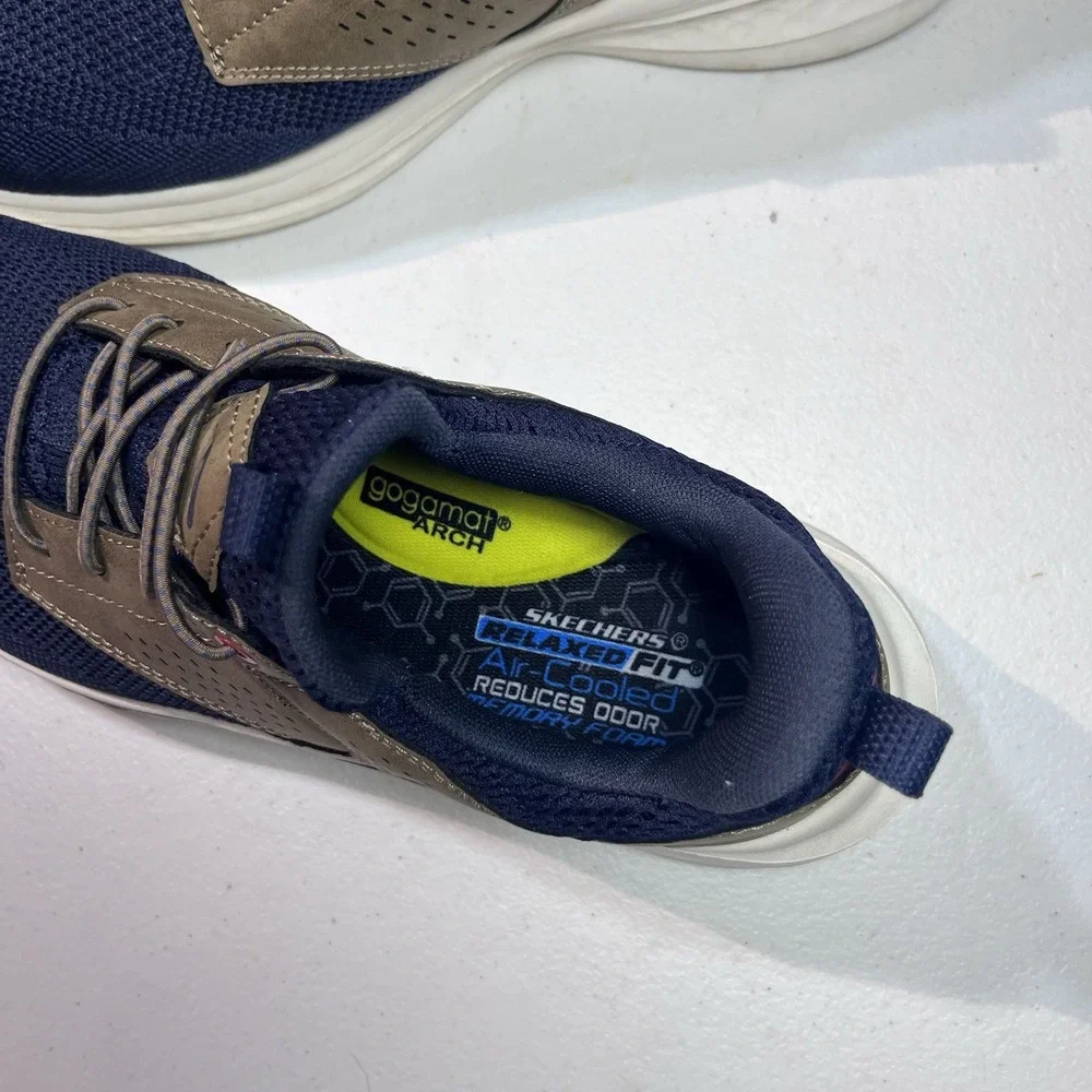 Skechers‎ Men's Relaxed Fit Air Cooled Gogamat Arch Size 8.5 Sneakers